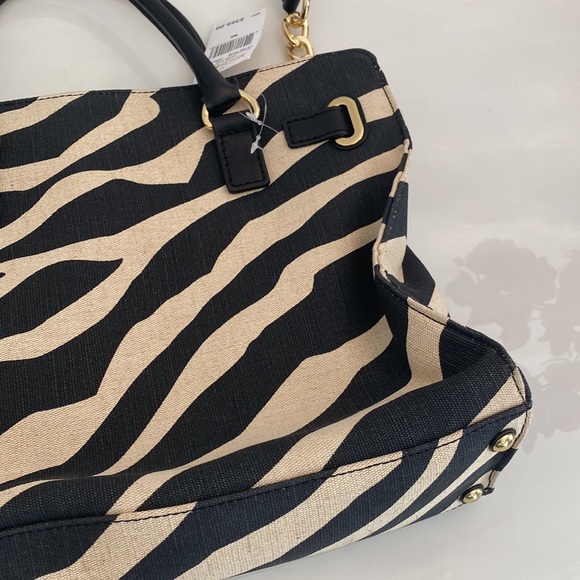 NWT Michael Kors Hamilton zebra large tote. - Picture 8 of 16